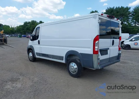 2017 Ram Promaster 1500 z USA, uszkodzony, nr VIN 3C6TRVAG2HE517368